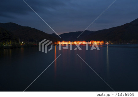 秋 槐山郡 ムングァン貯水池 71356959