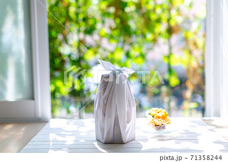 愛犬の遺骨 葬儀 骨壺 愛犬の遺骨 葬儀 骨壺 71358244