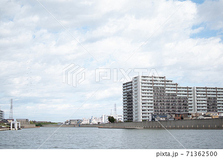 隅田川沿いの街並み 71362500