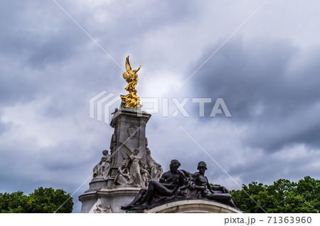 イギリス ロンドン バッキンガム宮殿 イギリス ロンドン バッキンガム宮殿 71363960