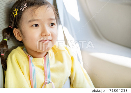 子供 ライフスタイル 女の子 71364253