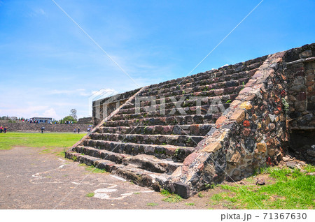 メキシコのティオティワカン遺跡 メキシコのティオティワカン遺跡 71367630
