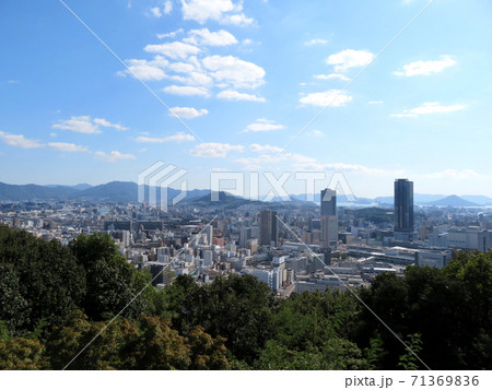 仏舎利塔から瀬戸内海を臨む 仏舎利塔から瀬戸内海を臨む 71369836