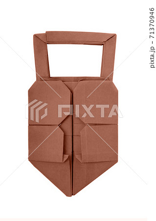 Origami paper padlock isolated on a white 71370946