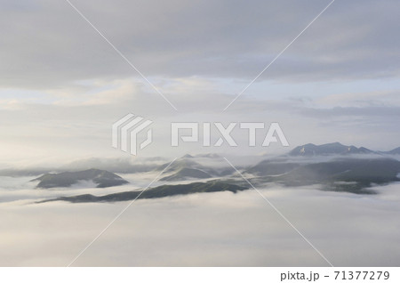 銀泉台の雲海(北海道・大雪山) 銀泉台の雲海(北海道・大雪山) 71377279