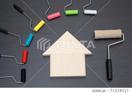 住宅の外壁塗装工事　塗装色選び　イメージ 71378317