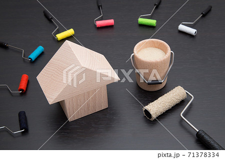 住宅の外壁塗装工事　塗装色選び　イメージ 71378334