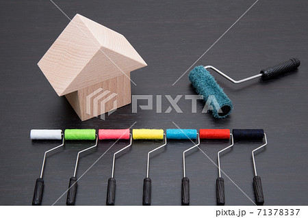 住宅の外壁塗装工事　塗装色選び　イメージ 71378337