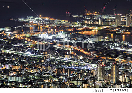 摩耶山掬星台から見る神戸の夜景 【2020年】 摩耶山掬星台から見る神戸の夜景 【2020年】 71378971