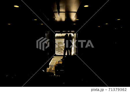 おがさわら丸、母港に着岸 おがさわら丸、母港に着岸 71379362
