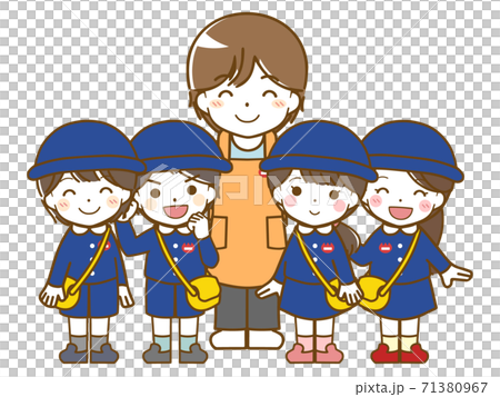 男性保育士と幼稚園児たち 71380967