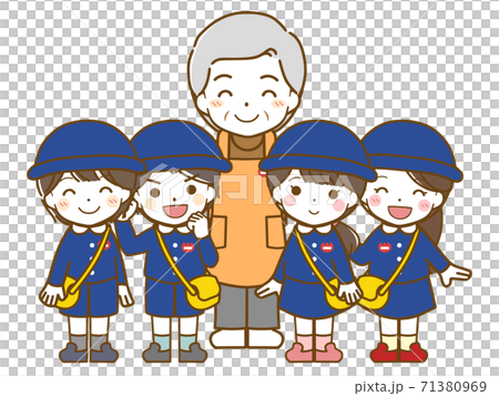 老年男性保育士と幼稚園児たち 71380969