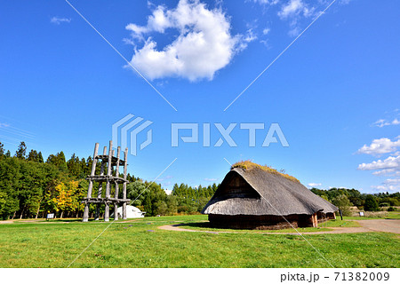世界文化遺産三内丸山遺跡 特別史跡三内丸山遺跡 大型掘立柱建物 縄文時代のムラ 青森市三内字丸山 世界文化遺産三内丸山遺跡 特別史跡三内丸山遺跡 大型掘立柱建物 縄文時代のムラ 青森市三内字丸山 71382009