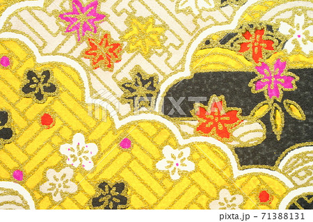 和柄の和紙 背景素材 和柄の和紙 背景素材 71388131