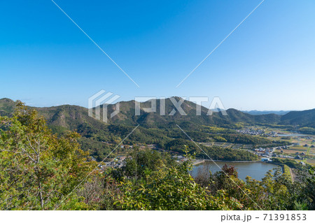 大谷山の登山道から見た高御位山（須磨アルプス・高御位山） 71391853