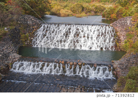 横川渓谷の紅葉 横川渓谷の紅葉 71392812