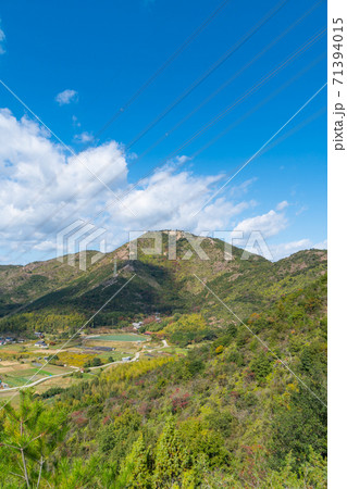 中津山〜北山の登山道から見た高御位山（須磨アルプス・高御位山） 71394015