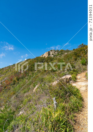 岩尾根から見た高御位山(須磨アルプス・高御位山) 岩尾根から見た高御位山(須磨アルプス・高御位山) 71394031