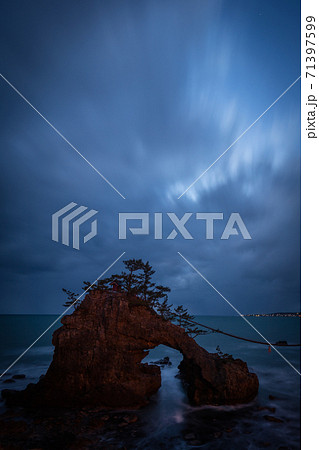 石川県 能登半島 機具岩 夜景 石川県 能登半島 機具岩 夜景 71397599