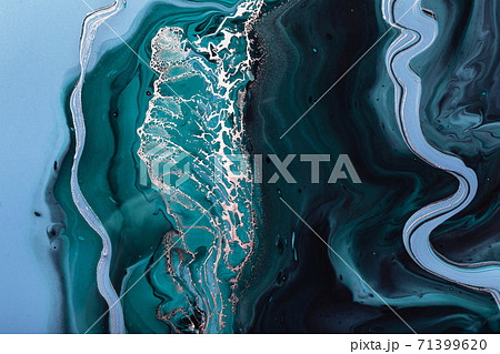 Fluid Art. Golden wave in luxurious swirls. Marble effect background or texture 71399620