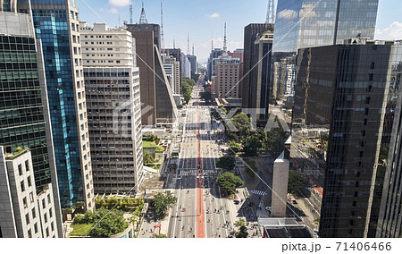 Avenida Paulista (Paulista avenue), Sao Paulo city, Brazil 71406466