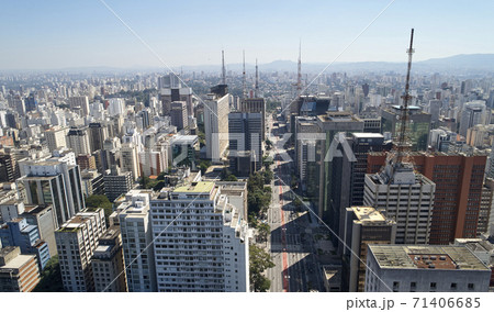 Avenida Paulista (Paulista avenue), Sao Paulo city, Brazil. 71406685