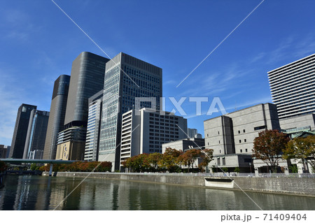 大阪　中之島の都市風景 71409404