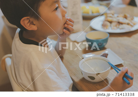 6 years old 6 years old 71413338