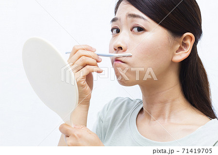 30代女性 ムダ毛処理 お手入れ 71419705