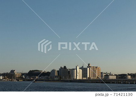 片瀬東浜の街並み 71421130