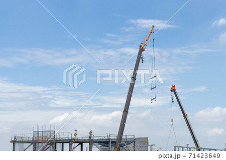 建設現場 重機 クレーン 工事 建設現場 重機 クレーン 工事 71423649