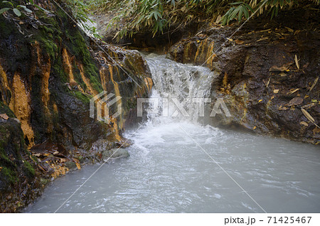 北海道 登別温泉 大湯沼川天然足湯 北海道 登別温泉 大湯沼川天然足湯 71425467