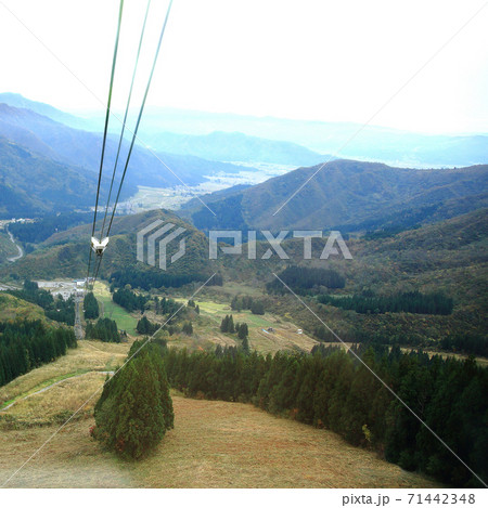八海山 ロープウエイ 紅葉 八海山 ロープウエイ 紅葉 71442348