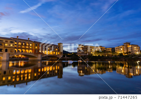 Night view of the beautiful Lake Las Vegas area Night view of the beautiful Lake Las Vegas area 71447265