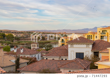 Aerial view of the beautiful Lake Las Vegas area 71447293