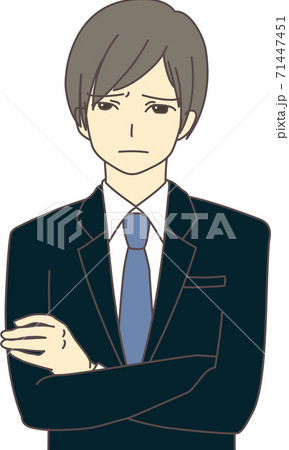 スーツ姿で考え事をしている男性 71447451