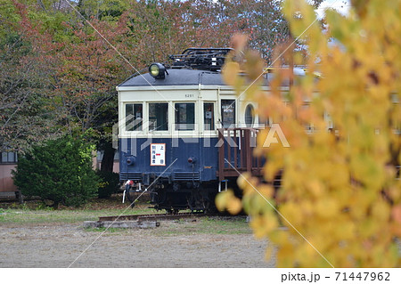 別所線の丸窓電車 71447962