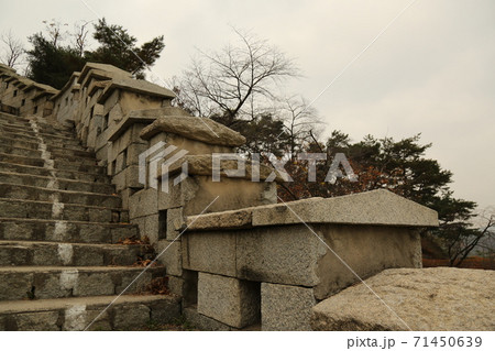 石 スポット 建物 71450639
