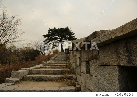 石 スポット 建物 71450659