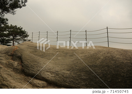 石 スポット 建物 71450745