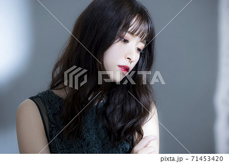 女性　ビューティー　ヘアケア　 71453420