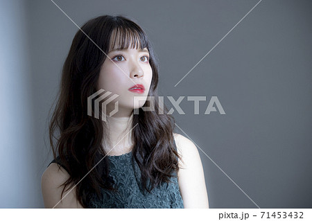 女性　ビューティー　ヘアケア　 71453432