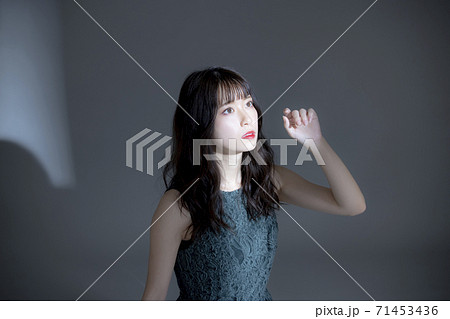 女性 ビューティー ヘアケア 女性 ビューティー ヘアケア 71453436