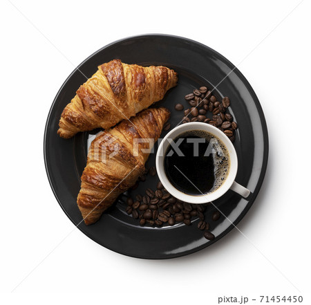 クロワッサンとコーヒー クロワッサンとコーヒー 71454450