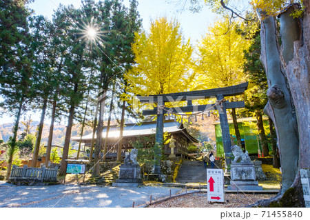 諏訪大社上社・前宮 71455840