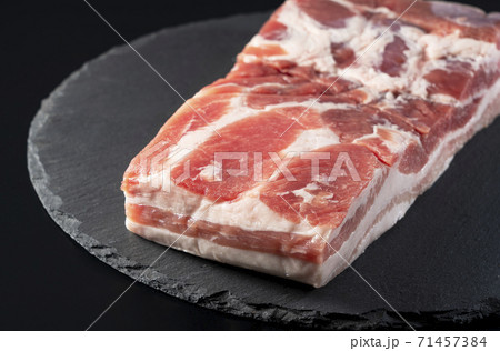 豚バラブロック肉 71457384