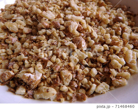 Crushed nuts, walnut, Crushed nuts, walnut, 71468460