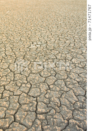 Dry soil Dry soil 71471767