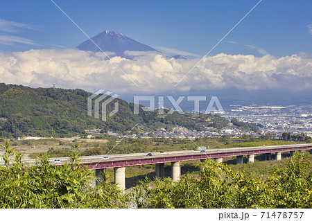 富士川SA下り線からの風景 富士山 秋 富士川SA下り線からの風景 富士山 秋 71478757