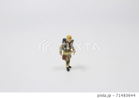 a Professional people.Figure of a fireman in uniform 71483644